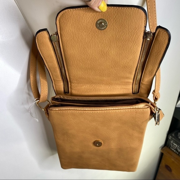 Camel Optional Crossbody Non Leather - Picture 5 of 16